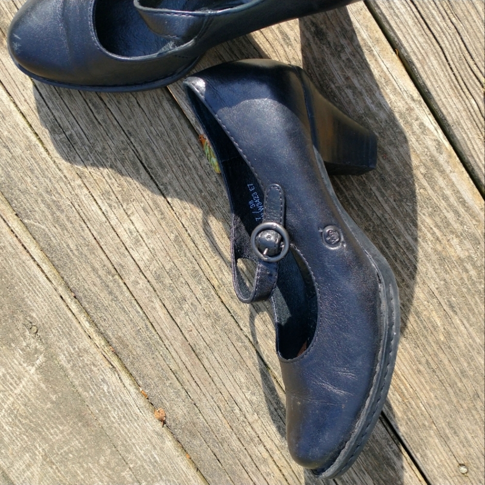 Black Born Mary Jane Pumps